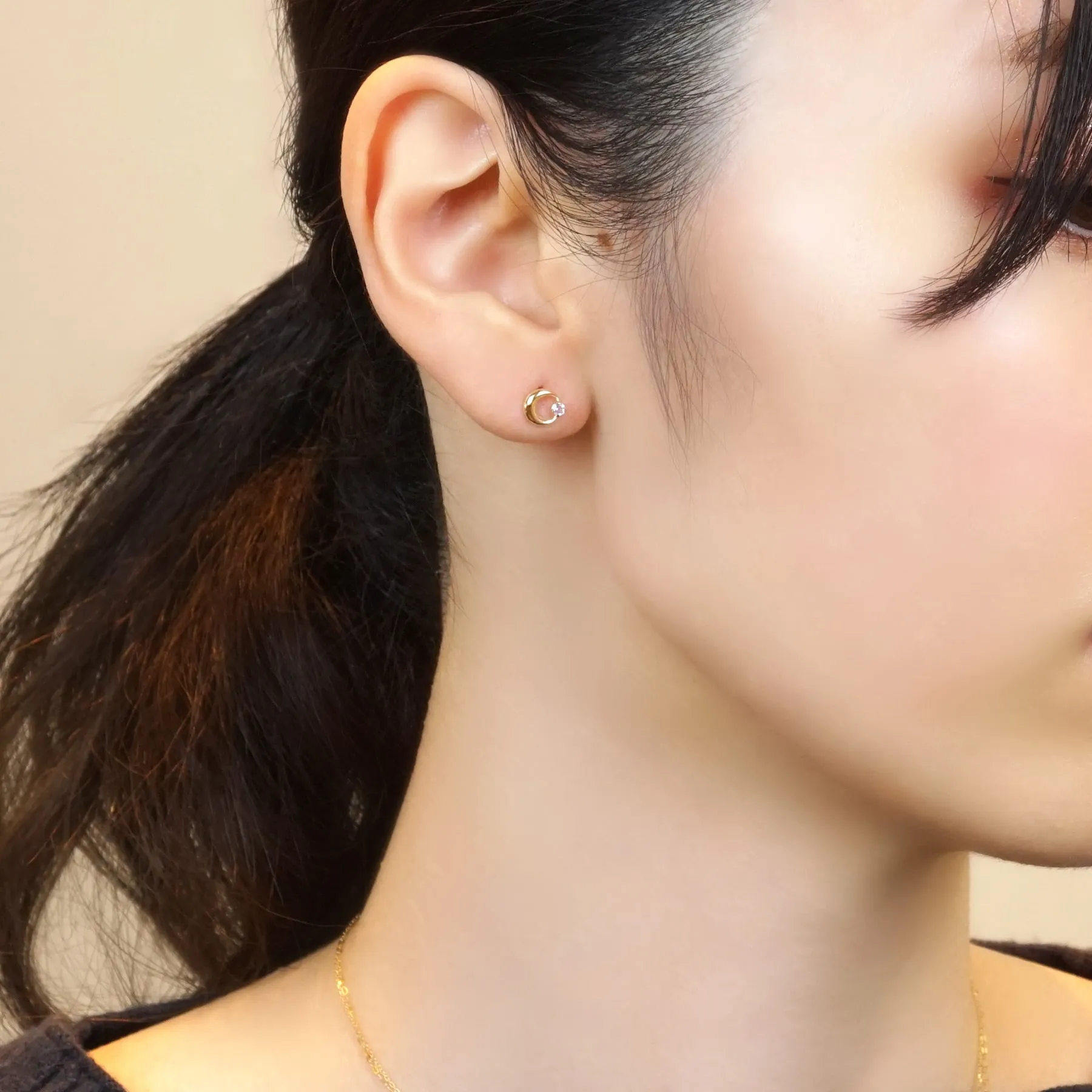 18K/10K Yellow Gold Circle Moon Stud Earrings