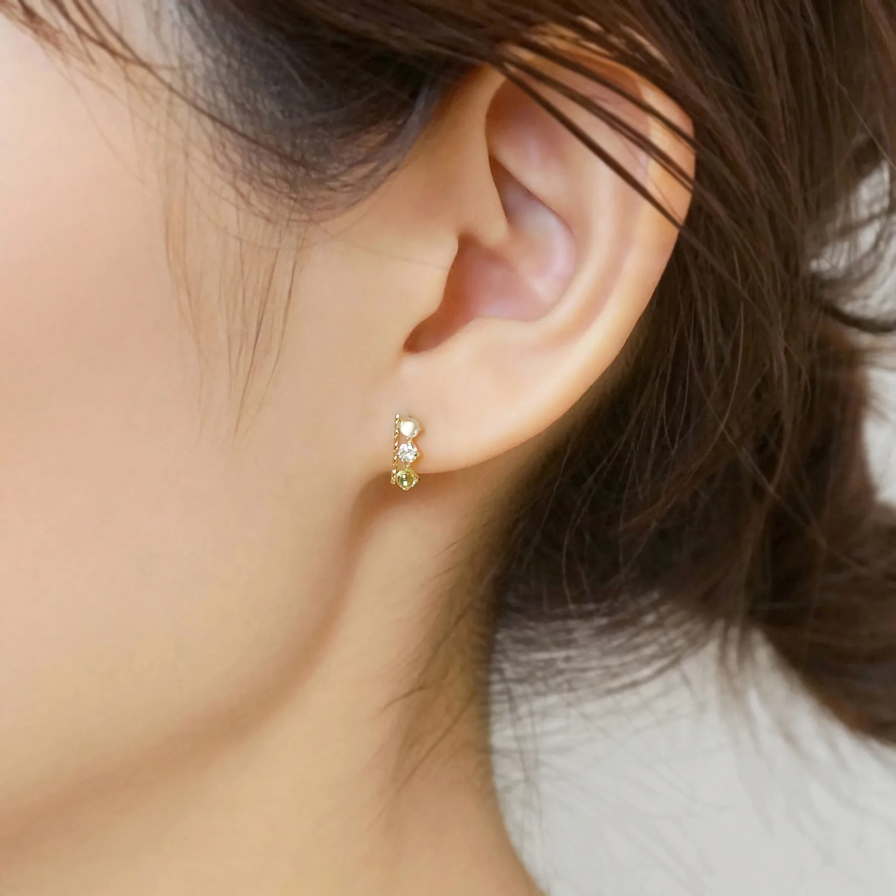 18K/10K Yellow Gold Peridot 3-Stone Bar Earrings