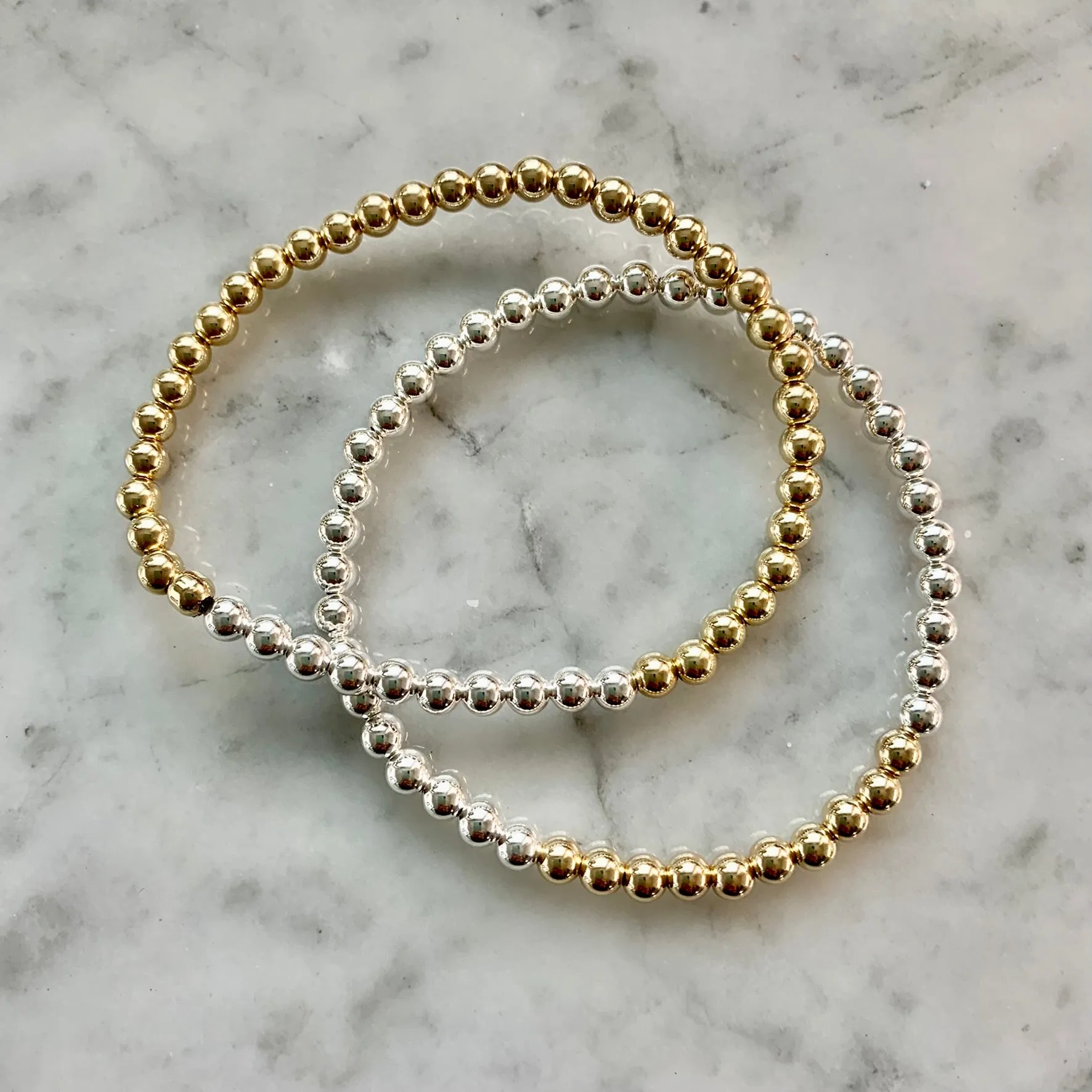 4mm Beaded Bracelet with a Row of Contrasting 4mm Beads