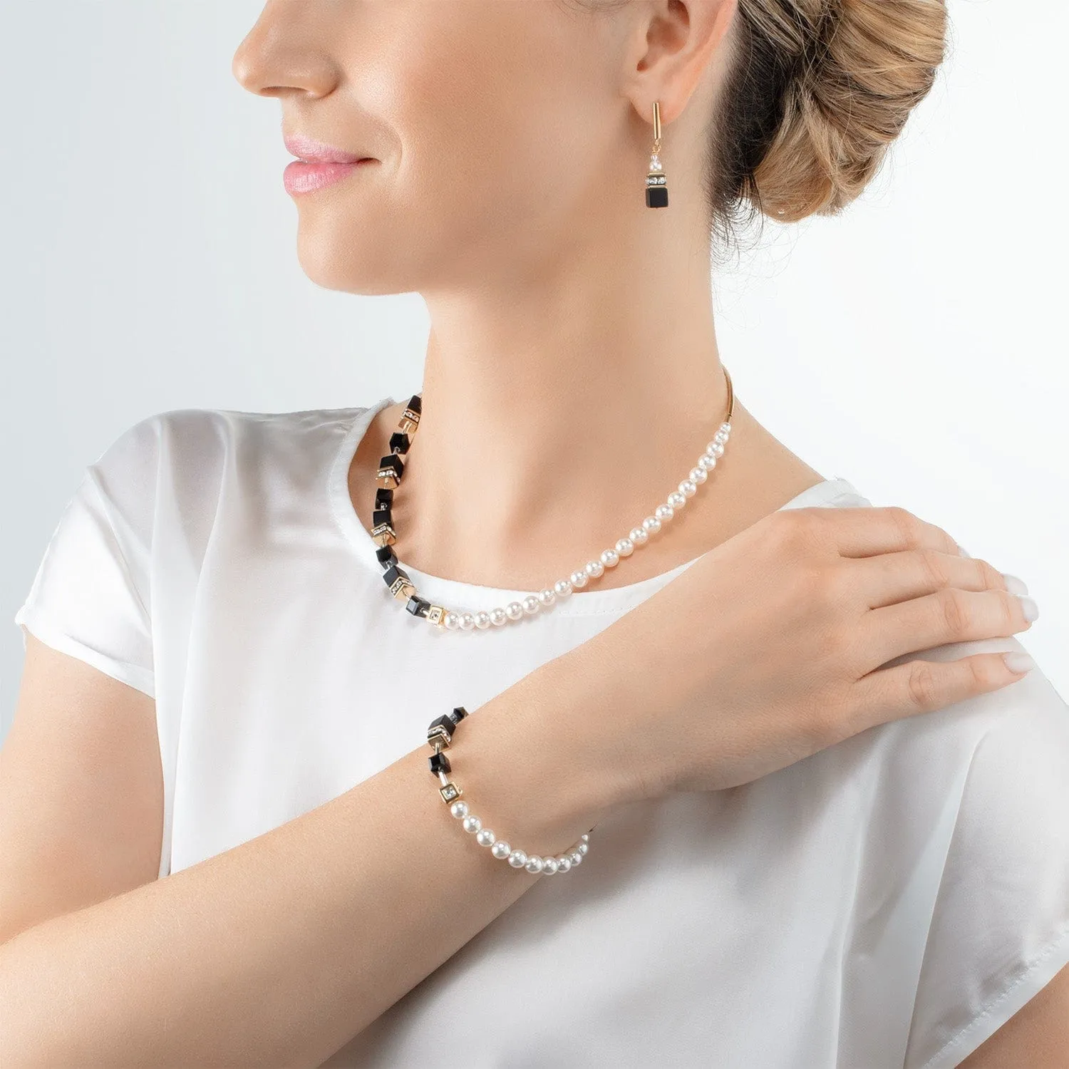 Black & Gold GeoCube Pearl Bracelet