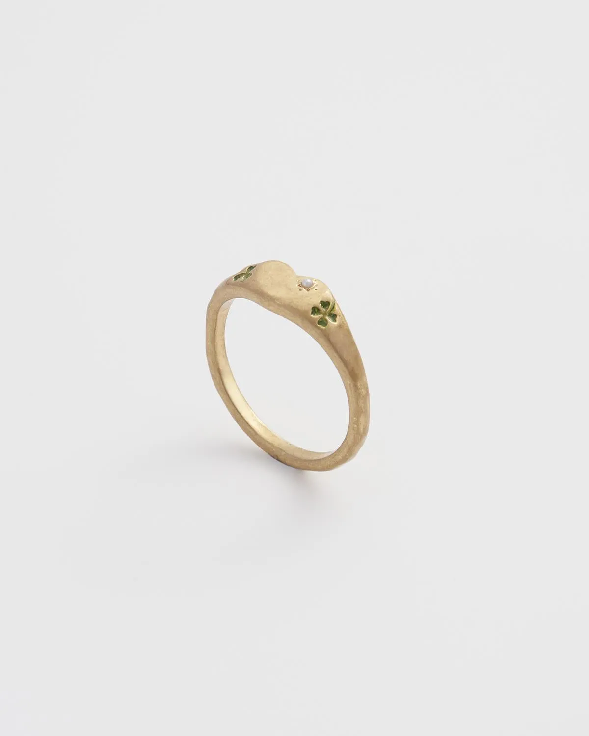 Four Leaf Clover & Pearl Signet Ring