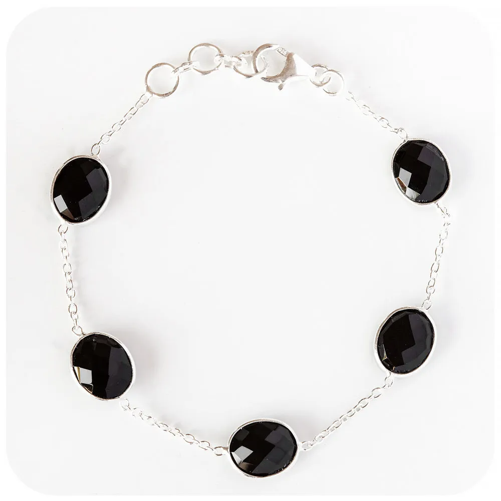 Oval cut Black Onyx Bracelet